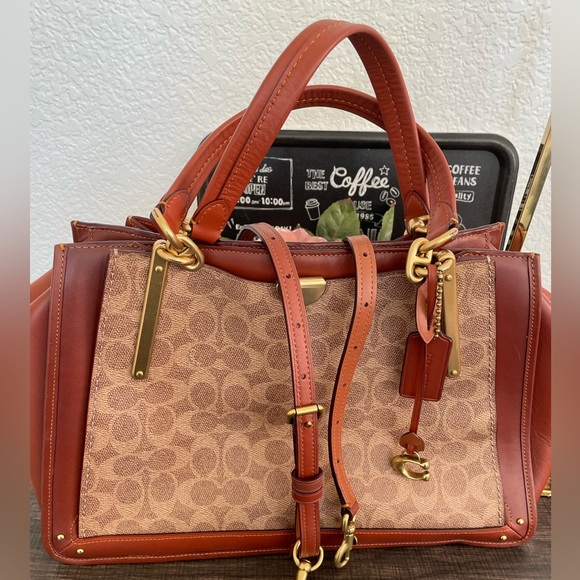 COACH Dreamer Vintage/Rare Handbag/Crossbody with Detachable Strap - Picture 13 of 13